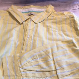 Women’s plus size button down shirt